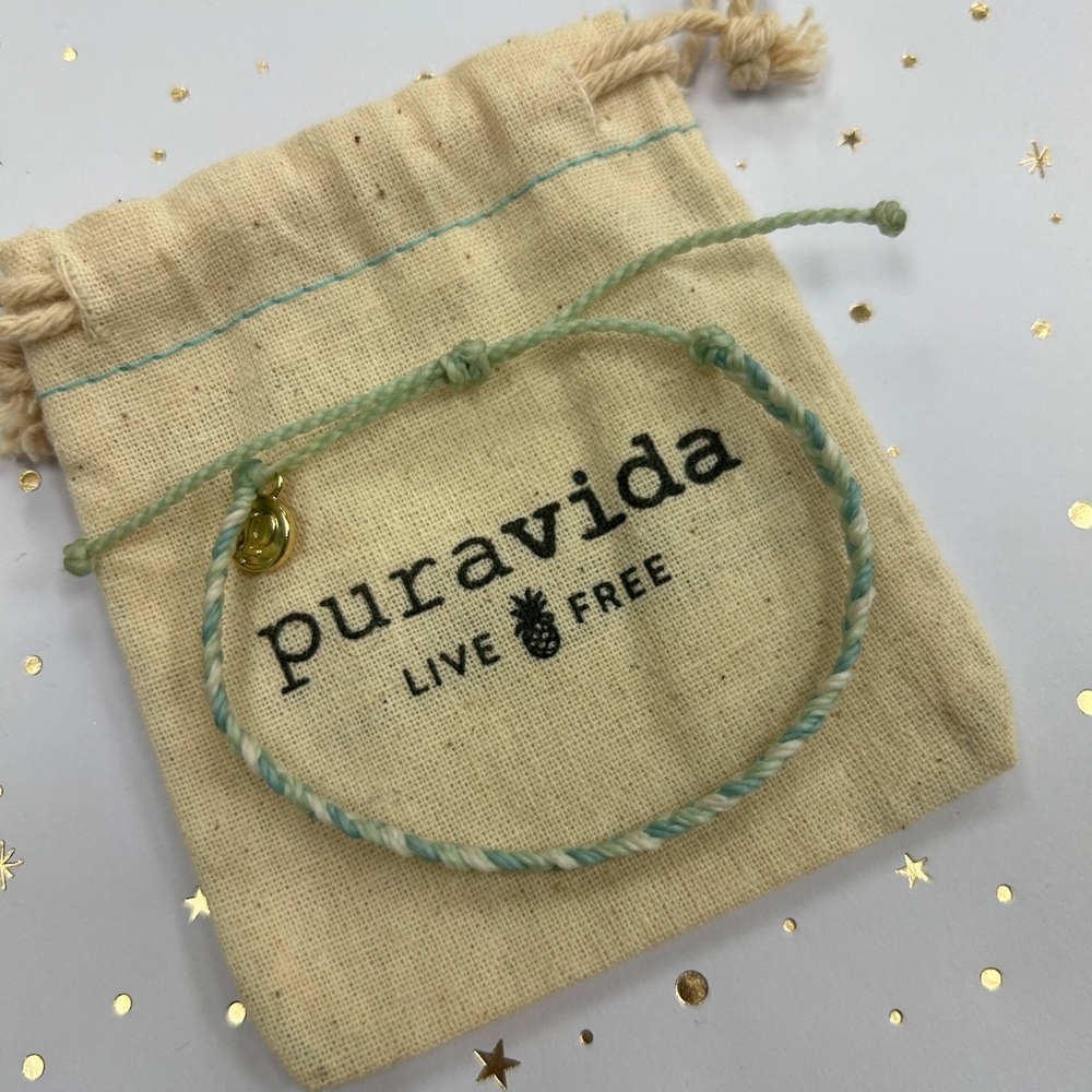 Pura Vida bracelet never worn brand new! Waterproof and durable!